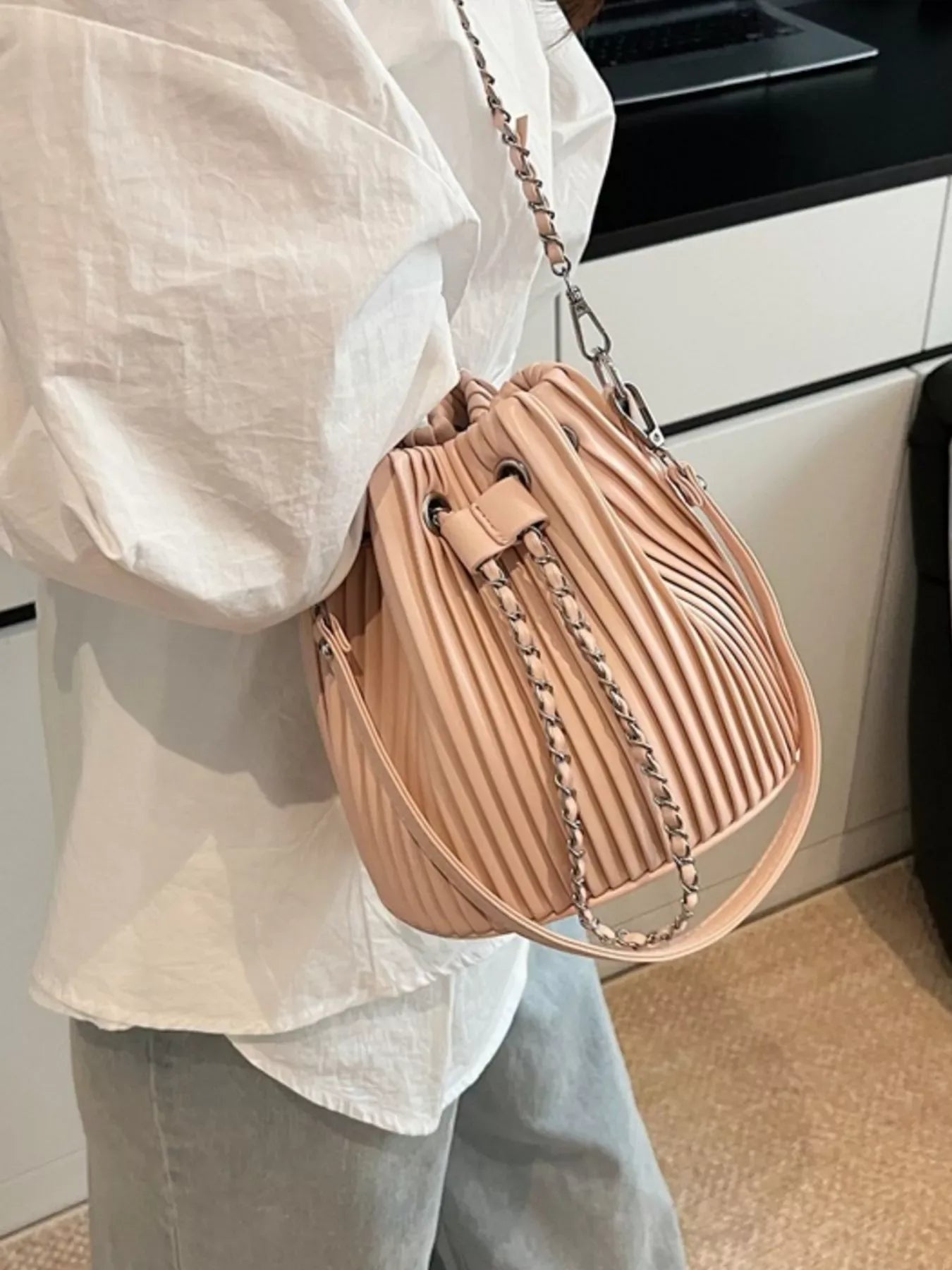 Pleated Bucket Crossbody Bag - CasaMontevia