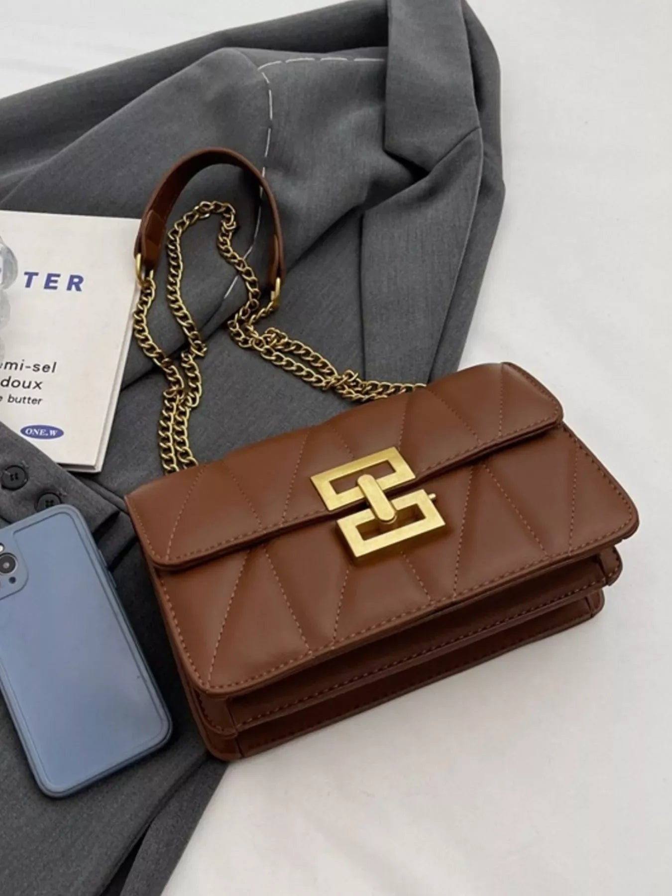 Quilted Flap Chain Crossbody Bag - CasaMontevia